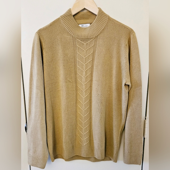 The Tog Shop Cableknit Sweater - Picture 1 of 6